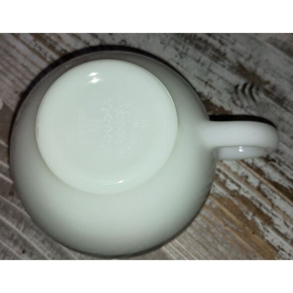 Pyrex Double Tough Grecian Gray White Laurel Leaf Mug USA SET OF 4 Cups - Picture 2 of 5